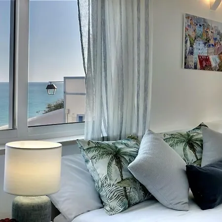 Будинок відпочинку Casa Quatro - Luxury, Stunning Sea Views Албуфейра